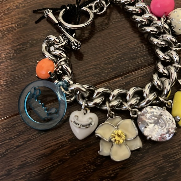 Juicy Couture charm bracelet - Picture 5 of 6